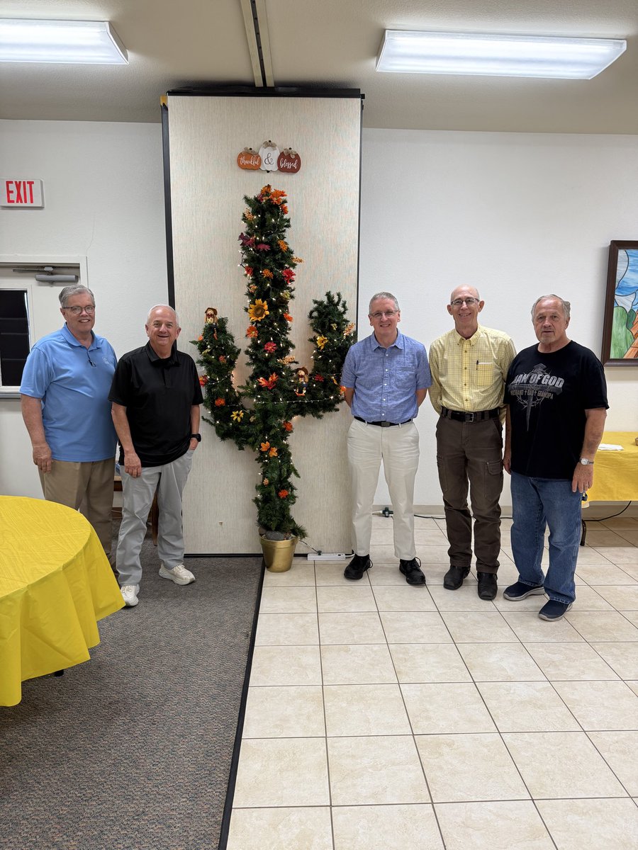 montyazmn's tweet image. Collaborating with pastors in active adults communities about evangelism. Great men. @AZBaptists #Howcanwehelp