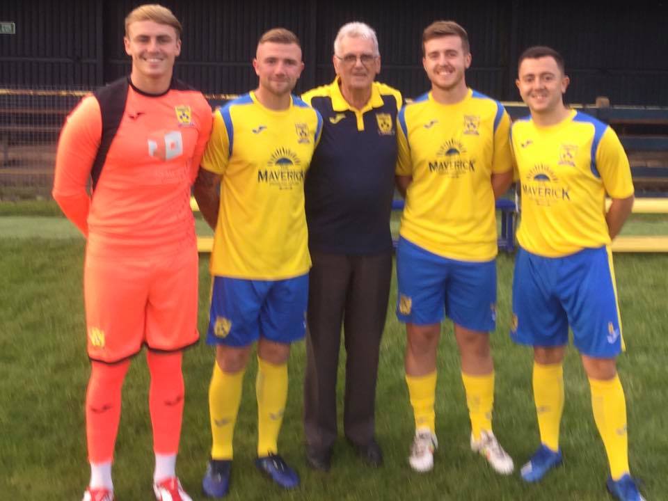 Tividale FC 💛💙 tweet media