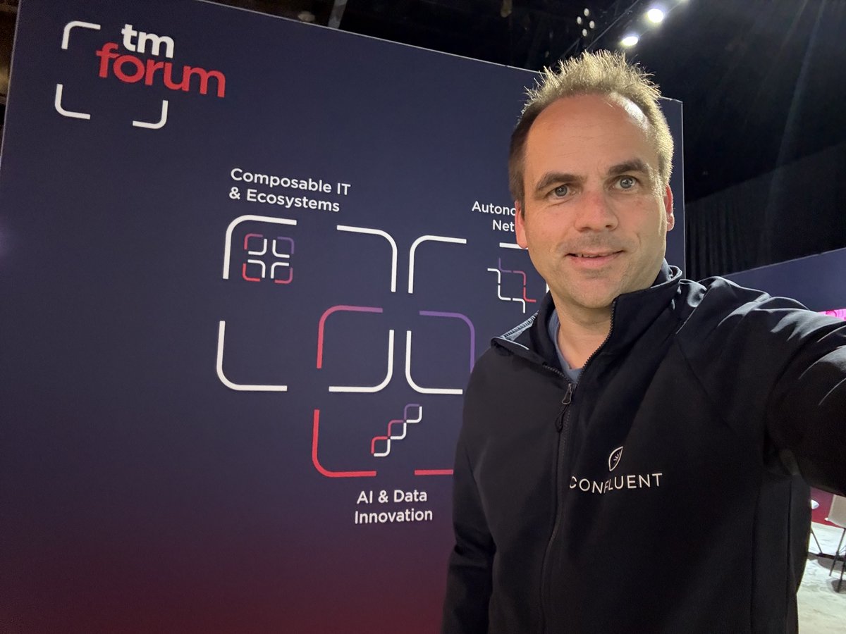 KaiWaehner's tweet photo. #Telecom is shifting fast. 

At #TMForum Innovate Americas, AT&amp;T, Verizon, and others showed how #AI drives growth and how #AutonomousNetworks move from vision to reality. 

Success depends on real-time #DataStreaming.

Blog post: 
https://t.co/xLkpcL8kSy

@tmforumorg https://t.co/4yjT2srlpx