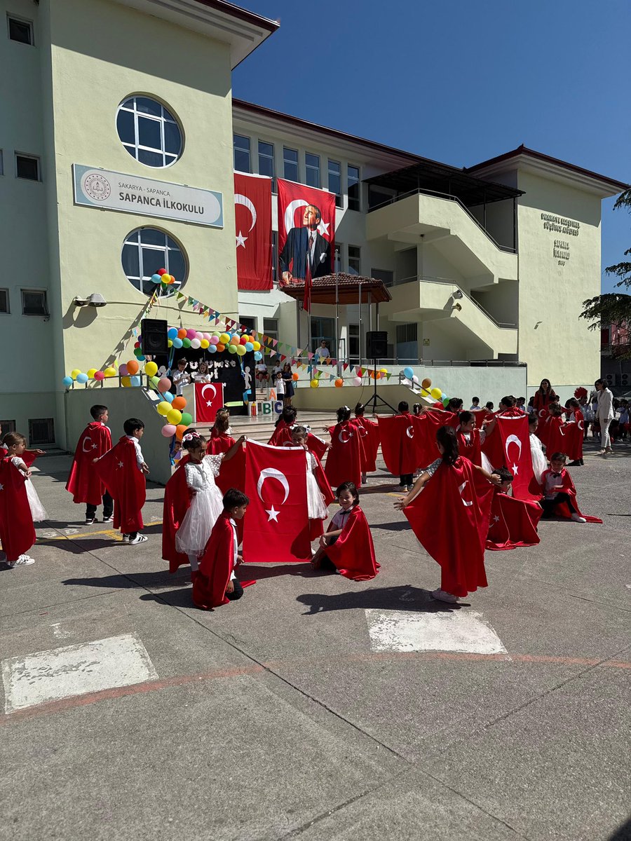 Sapanca Kaymakamımız Sayın <a href="/SAYazici_/">Şaban Arda Yazıcı</a> , İlköğretim Haftası kapsamında Sapanca İlkokulu’nda gerçekleştirilen etkinlik programına katıldı.