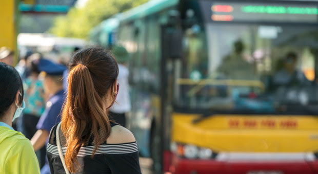 È stata violentata per più di un'ora una ragazza di 18 anni che si recava alla stazione di San Zenone al Lambro in provincia di Milano. L'aggressore, guarda caso, è un ragazzo del Mali di 24 anni, aiuto cuoco in un centro di accoglienza, tutelato dalla legge sui rifugiati. È