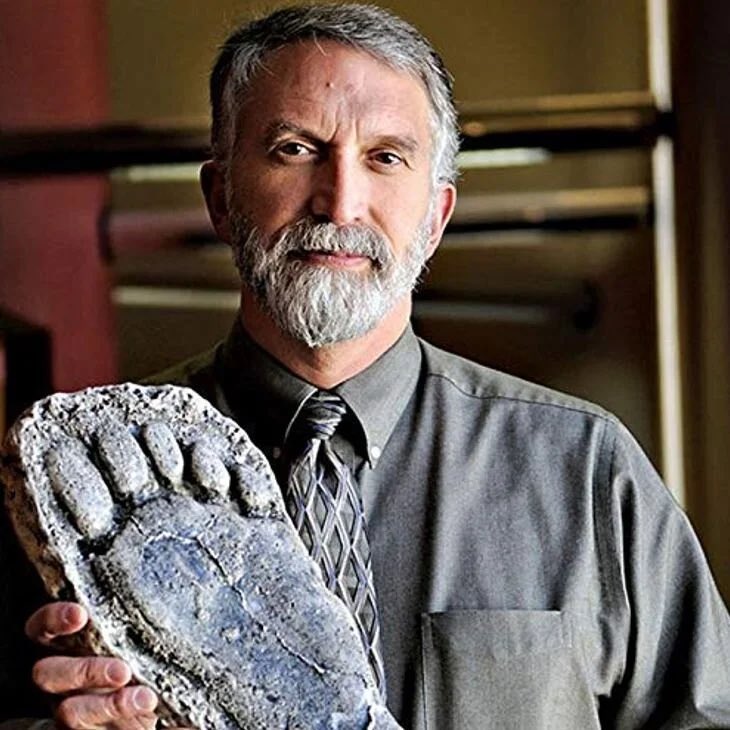 TaylorTheField's tweet image. Very much saddened to hear of Dr. Jeff Meldrum’s passing. He was an incredible contributor to both the Sasquatch community, and the anthropologic field as well. He and his writings will forever be one of the gateways for me into the cryptid world.

Sending wishes to his family.