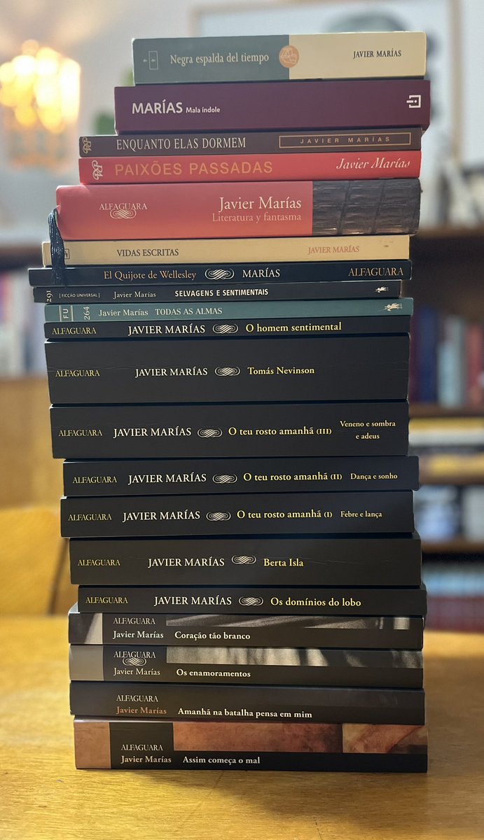 Faz hoje 3 anos que faleceu Javier Marías.
É o meu escritor contemporâneo preferido e talvez aquele de quem li mais livros.