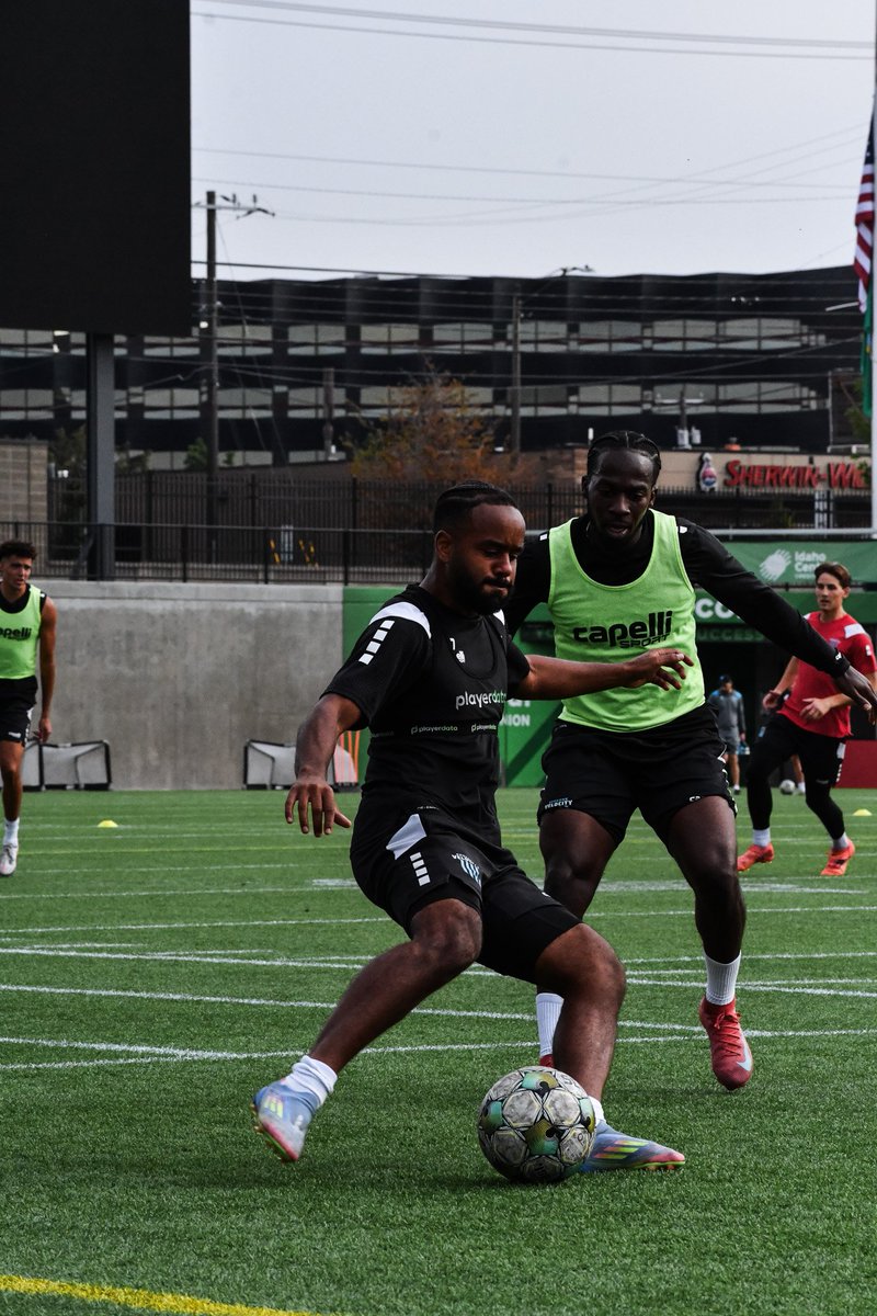 SpokaneVelocity's tweet image. Putting in that morning work 💪 

#SpokaneVelocityFC #LeagueOne #LetsGoSpo #UpTheFalls #WelcomeToTheEdge #UnfinishedBusiness