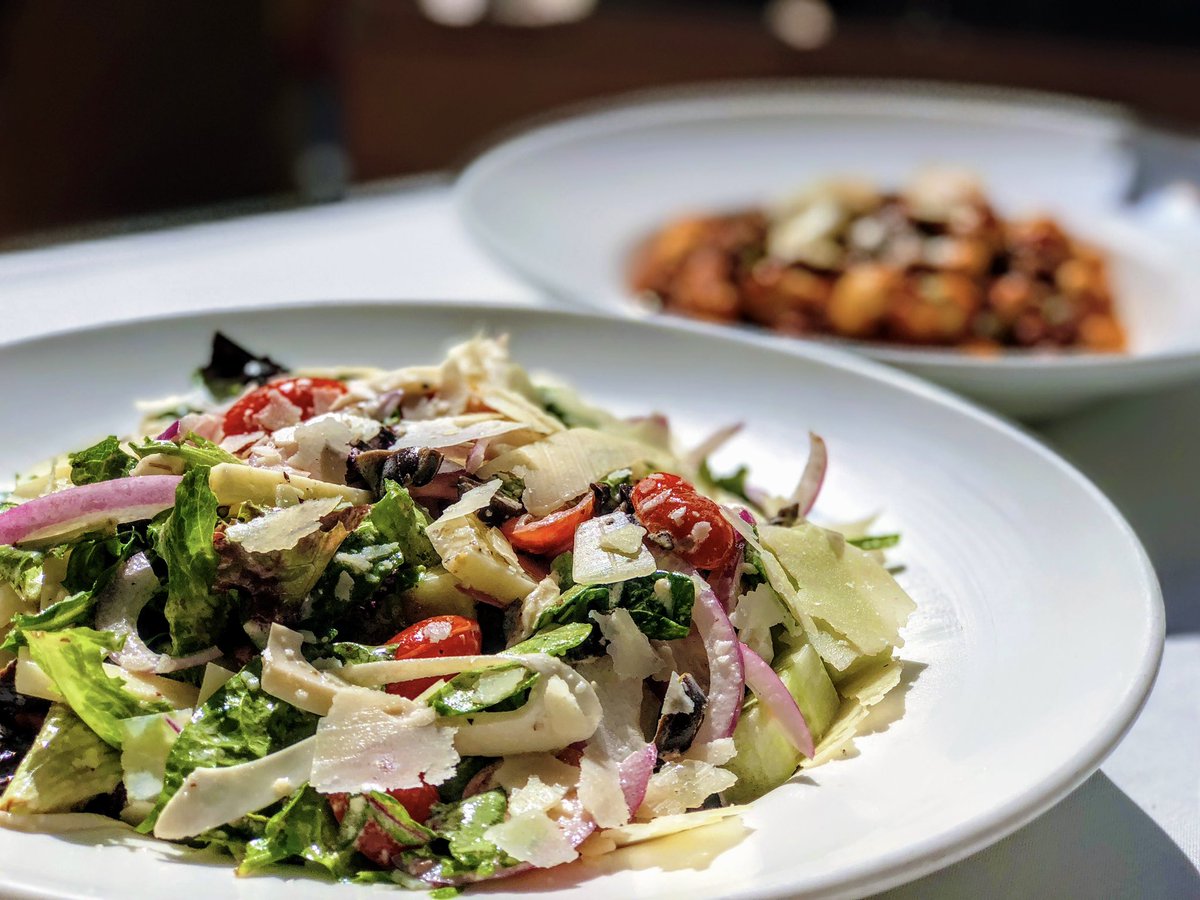 Fresh vibrant and full of flavor the perfect pairing for a summer table at Tuscany on Taylor 🌿🍅

#TuscanyOnTaylor #ChicagoEats #ItalianDining #TaylorStreet #ChicagoFoodie