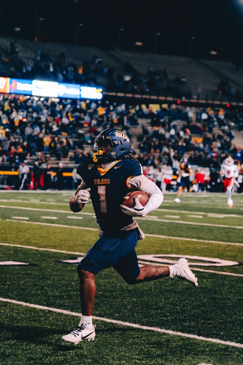 Chip's earned another weekly award! 🏅🚀

Chip Trayanum has been named the MAC Male Scholar-Athlete of the Week! 👏

📰 tinyurl.com/2askblch

#TeamToledo