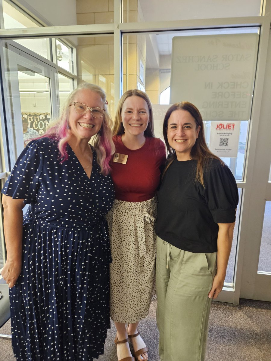 Amazing group of educators that make a difference and can also represent in a School Board meeting! #D86SummerScholars #LearningandGrowing @D86curriculum
Jodilyn, Becky, Lisa