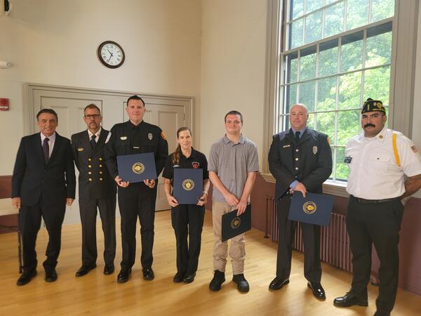 Congratulations to Paramedic Jamie Eastman, Paramedic Ronda Matson, Firefighter/EMT Michael Murphy, and EMT-A Ryan Sullivan, who were awarded the 𝘈𝘮𝘦𝘳𝘪𝘤𝘢𝘯 𝘓𝘦𝘨𝘪𝘰𝘯 𝙈𝙚𝙙𝙖𝙡 𝙤𝙛 𝙈𝙚𝙧𝙞𝙩 at the Annual 9/11 Awards ceremony at Town Hall this past Sunday.