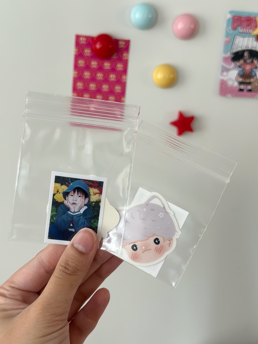 polaroidtamsung's tweet photo. ·˚ ₊˚ #สติ๊กเกอร์ไดคัท ตามสั่ง ✂️
รับผลิตสติ๊กเกอร์ไดคัทขั้นต่ำ 1 แผ่นเอสี่
คละได้ 2 ลาย ราคา 40 บาท
 ( เคลือบด้าน/โฮโล/กลิต +10 บาท )
✱ ออกแบบเองนะคะ
✱ https://t.co/Mx8C7GbuCY

#รับผลิตของแจก #รับผลิตgiveaway #ของแจกศิลปิน
#giveaway  #สติ๊กเกอร์แฟนเมด #StickerDiecut https://t.co/OxEQczbTI4