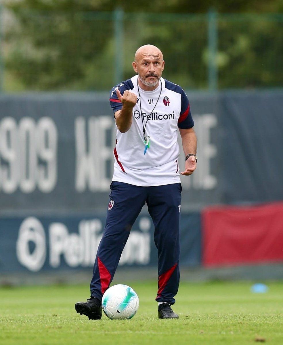 🚨 🔥 In vista di #MilanBologna, #Italiano sta provando il centrocampo a 3 con Moro, Freuler e Ferguson, rinunciando però a Odgaard.

In attacco invece Cambiaghi o Bernardeschi, con Castro e Orsolini.