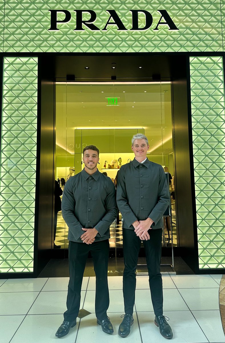 JanelStone1's tweet image. ✨Two of our 7 stone male models were featured at Somerset Collection for @Prada. Proud to see our talent shining alongside such an iconic fashion house!
.
#7StoneManagement #7StoneModels #MichiganModel #DetroitModel #MichiganEventEntertainment  #SomersetMall #prada