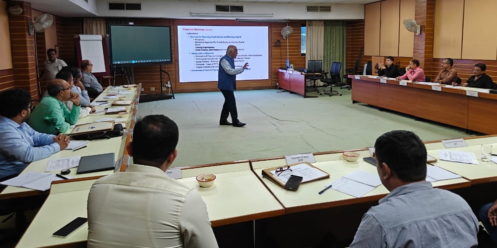 paritoshbasu's tweet image. I had the opportunity to visit the Management Training Institute of @SAIL and interact with a group of their senior and middle-level officials on #ProjectFinance. It was a very interactive group of professionals that made the sessions lively, with multidimensional observations,…