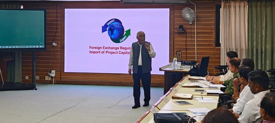 paritoshbasu's tweet image. I had the opportunity to visit the Management Training Institute of @SAIL and interact with a group of their senior and middle-level officials on #ProjectFinance. It was a very interactive group of professionals that made the sessions lively, with multidimensional observations,…