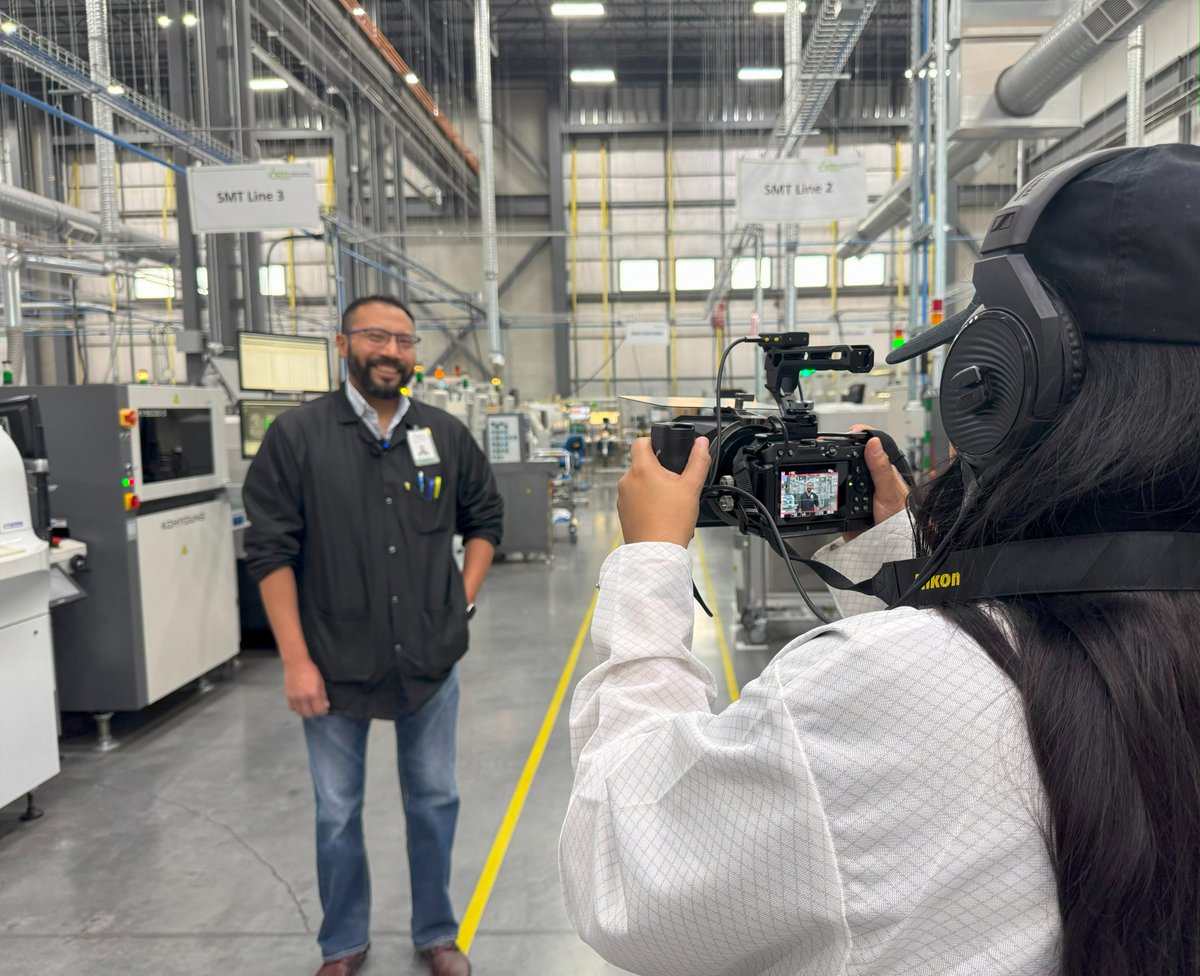 dynamicsource_'s tweet image. Yesterday at DSM, we had the privilege of filming interviews with some of our long-standing employees who have been an integral part of our 25-year journey. Here are a few behind-the-scenes moments from the shoot!
Stay tuned as we continue to highlight the people at DSM!
