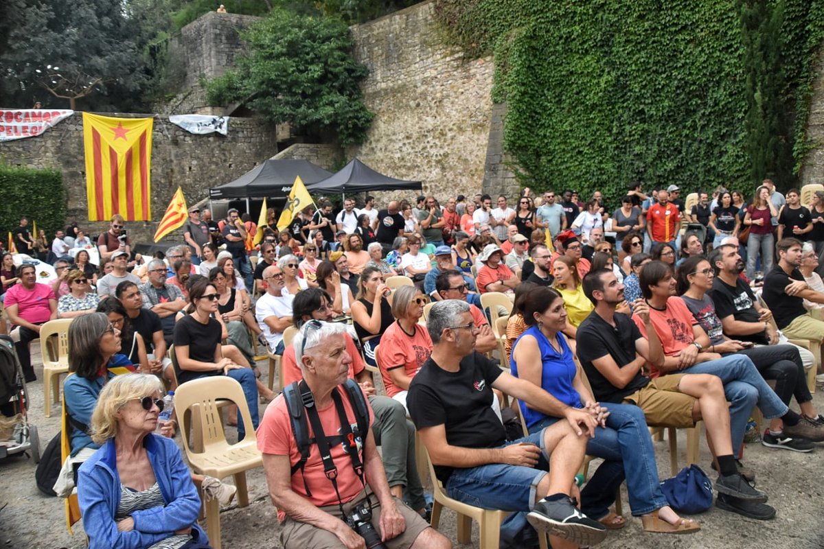 Diada multitudinària de lluita per la independència a #Girona. El combat és sempre ara!

#Independencia
#11S2025
#Mesmotiusquemai