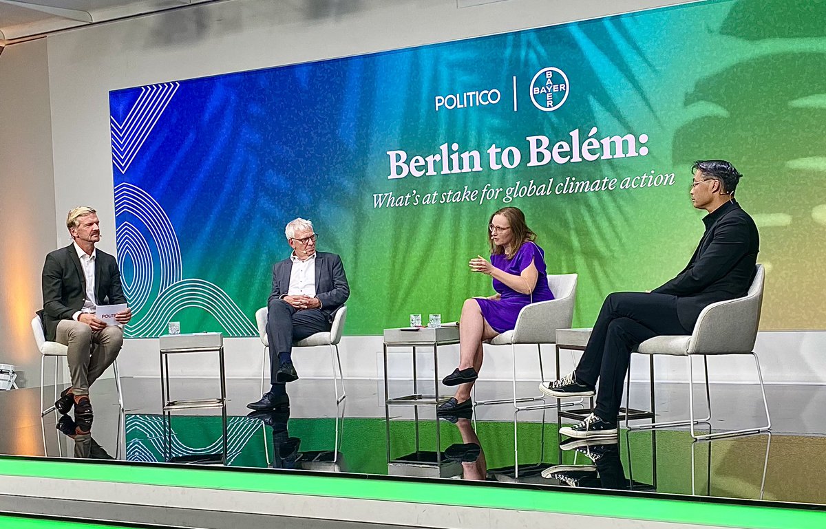 MatthiasBannas's tweet photo. Wie positionieren sich Deutschland und Europa bei der COP 30 UN-Klimakonferenz in Belém? Dazu gab des eine intensive Diskussion bei einem Talk von @Bayer und @POLITICOEurope. Hier mein Bericht für #berlinbubble. u.a. mit @GordonRepinski @BadumLisa
https://t.co/i5P9UhuZ7X https://t.co/GxMja6VYfd