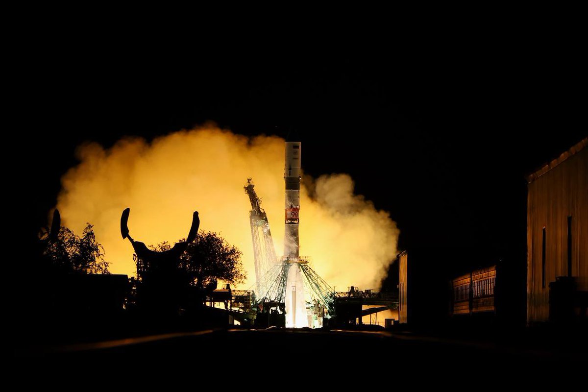 katlinegrey's tweet image. Roscosmos shared photos of the #ProgressMS32 launch.