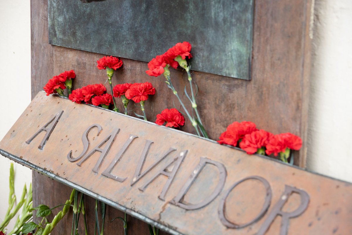 52 anys després de l'assassinat de Salvador Allende a mans del feixisme el recordem i recollim el seu llegat: treballar per construir una societat més justa i democràtica que garanteixi els drets i les llibertats de totes.

El seu exemple continua present amb més força que mai✊