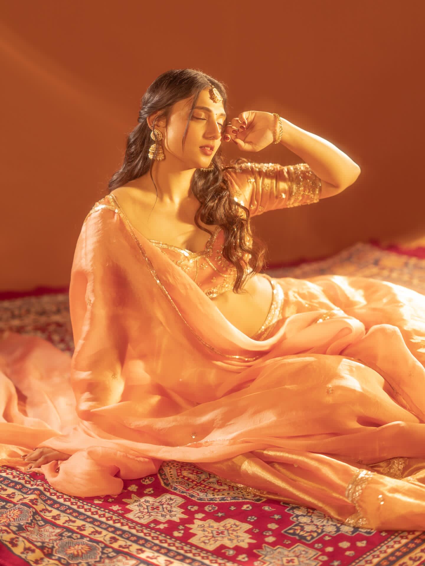 G0lHSh5boAAn4vS?format=jpg&name=large