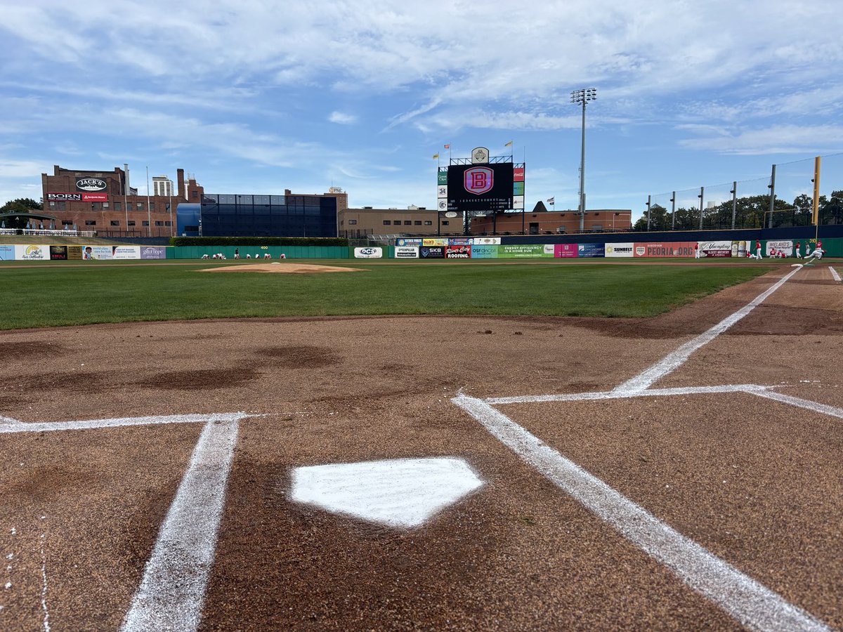 4:00 PM Scrimmage ⁦<a href="/BradleyBaseball/">Bradley Baseball</a>⁩ vs Mississauga Tigers ⁦<a href="/HppTigers/">TigersHPP</a>⁩ today. See you at Dozer!