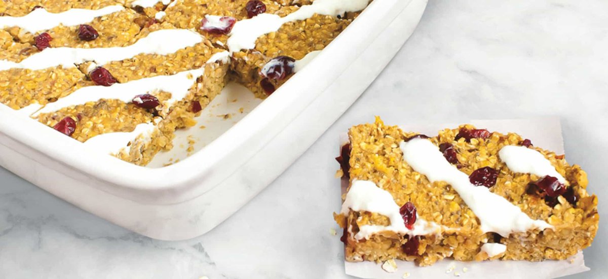 We've got a treat that's not only perfect for #BetterBreakfastMonth, but also as a delicious snack anytime you crave a little something special. Introducing Cherry Cheesecake Baked Breakfast Bars🍒🍰

incredibleegg.org/recipes/cherry…