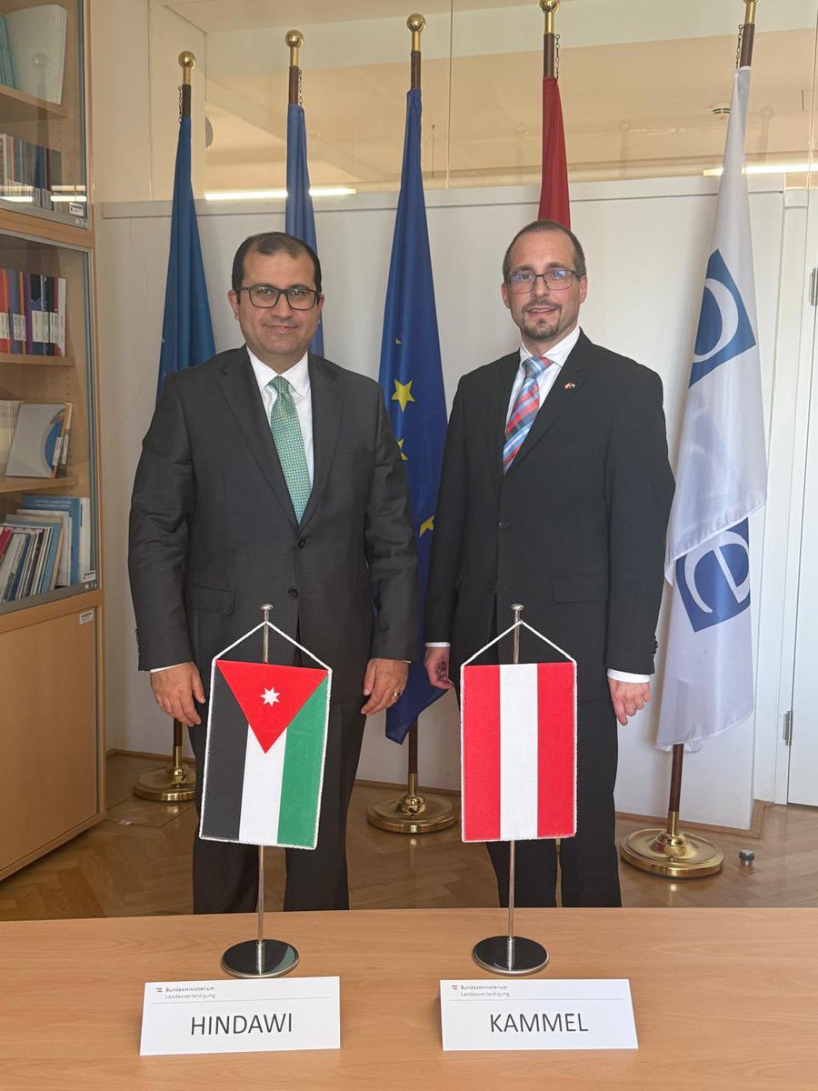 Productive meeting today with Dr.Arnold Kammel, SG of the Austrian Ministry of Defence 🇯🇴🤝🇦🇹.
We reaffirmed our strong defense ties &amp; explored ways to elevate cooperation from joint training to emerging tech &amp; cybersecurity.
Grateful for the warm welcome.