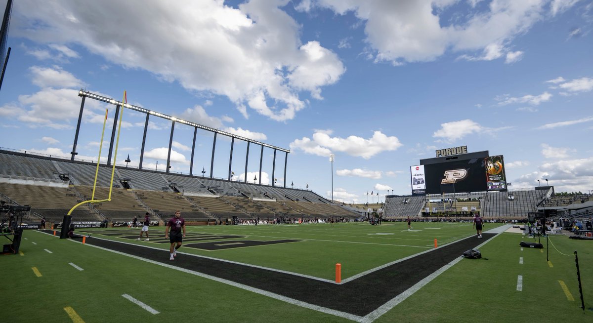 Weekly Word: 
🏈 #Purdue vs. USC
🏀 Release the Big Ten basketball schedule already
🏀 An elite recruiting visitor
on3.com/teams/purdue-b…