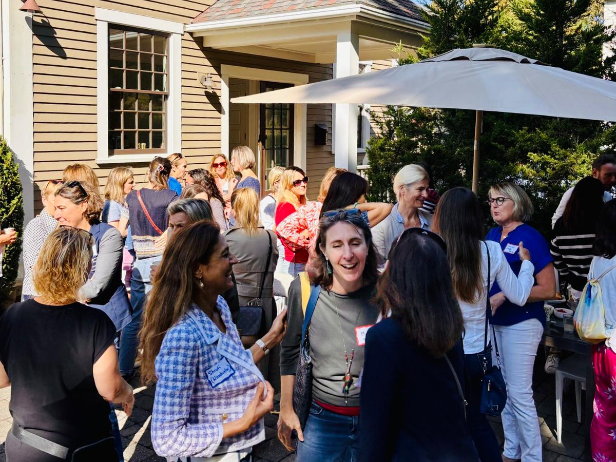 Consulate of France in Boston (@franceinboston) on Twitter photo Le Consul général a participé au café de rentrée #BostonAccueil où il a rencontré des nouveaux membres de la communauté française en #NouvelleAngleterre ! Merci à la présidente Cécile Penot Dietrich et son équipe pour leur engagement.
<a href="/franceintheus/">Embassy of France in the U.S.</a> <a href="/francediplo/">France Diplomatie 🇫🇷🇪🇺</a> <a href="/FR_Consulaire/">France Consul@ire</a> Le Consul général a participé au café de rentrée #BostonAccueil où il a rencontré des nouveaux membres de la communauté française en #NouvelleAngleterre ! Merci à la présidente Cécile Penot Dietrich et son équipe pour leur engagement.
<a href="/franceintheus/">Embassy of France in the U.S.</a> <a href="/francediplo/">France Diplomatie 🇫🇷🇪🇺</a> <a href="/FR_Consulaire/">France Consul@ire</a>