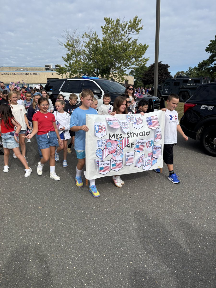 We walk to remember. 🇺🇸🇺🇸 <a href="/MSTNGPrincipal/">Tiffany Eberle</a> <a href="/StaffordTwpEd/">Stafford Schools</a> <a href="/Jac_Aliseo/">JacquelineAliseo</a>