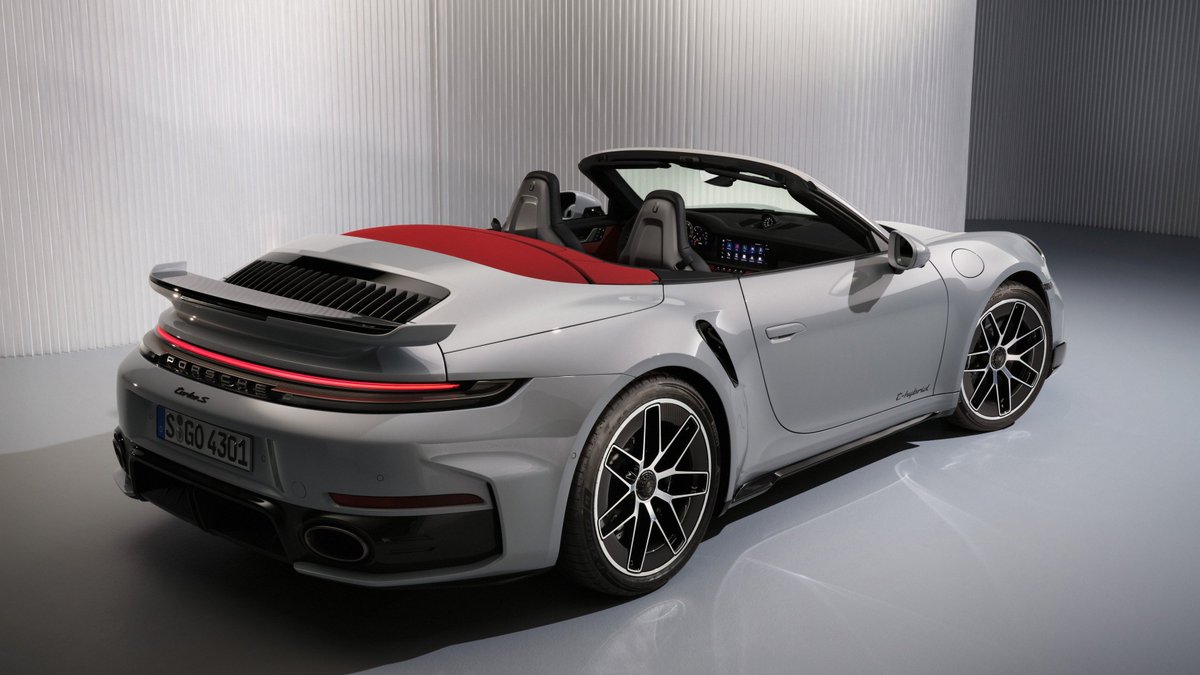 go2_cars's tweet photo. Next-Level 2026 Porsche 911 Turbo S β Full Walkaround Coupe & Cabriolet
Video on YouTube π https://t.co/74WaiVzMbB
#go2cars #Porsche911 #TurboS #Porsche2026 #Supercar https://t.co/dZPEAKGu3H