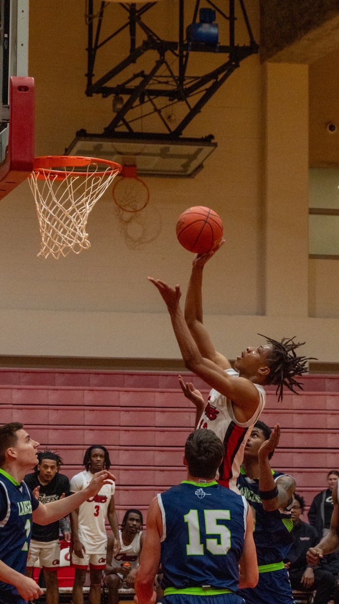 Sorry to all the coaches that reached out to me. After my last season I tore my meniscus and had to step away. That setback taught me patience discipline &amp; how much basketball means to me I’m back raising my GPA getting healthy &amp; my recruitment is still open hungry&amp; ready#LLCam