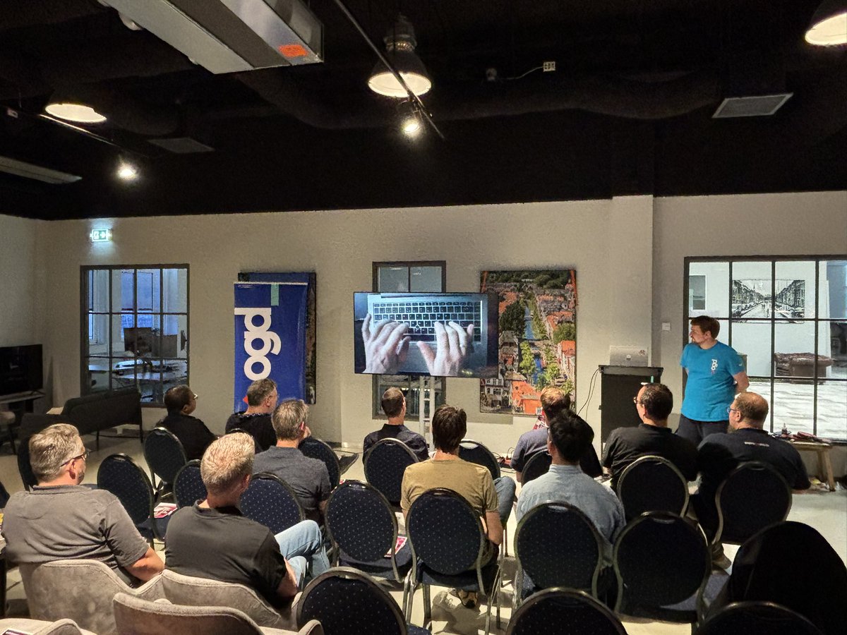 AzureThursday tweet media