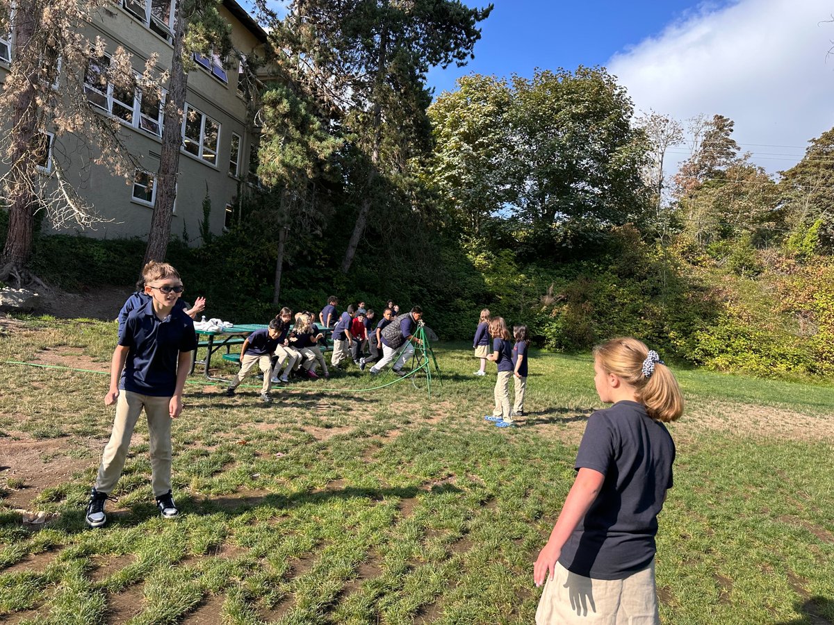 Impact_PSWA's tweet photo. Impact | Commencement Bay Elementary scholars work hard and play hard! Recesses are spent playing sharks and minnows. These kids are fast! 🌬️ https://t.co/i9syDD4Uco