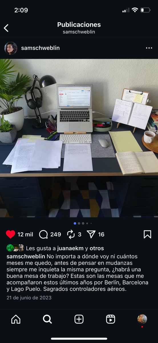 <a href="/pidoelsilencio/">camila mermet</a> si hay algo que amo son escritores en escritorios. pienso en la publicación fijada de samanta schweblin una vez por semana