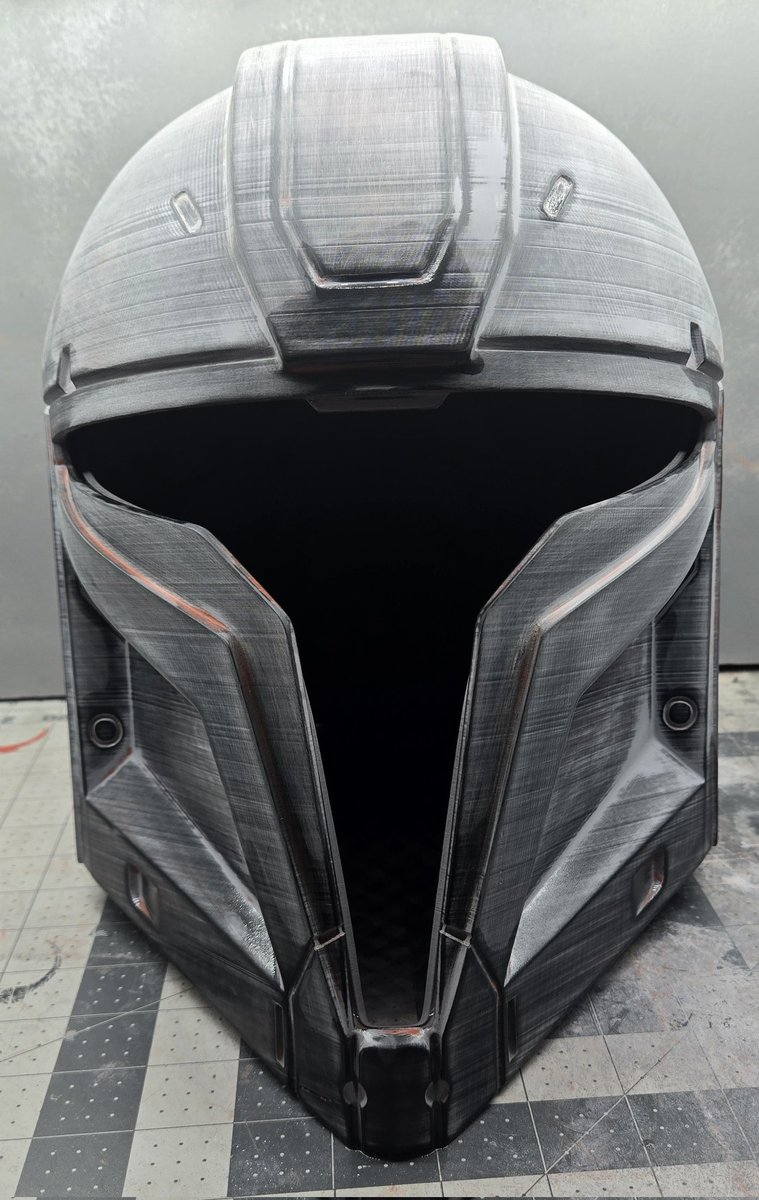 Well I was watching my awesome  friend  <a href="/KitanaQueen_/">𝕂𝕀𝕋𝔸ℕ𝔸ℚ𝕌𝔼𝔼ℕ (𝕂𝕚𝕔𝕜𝕥𝕒𝕟𝕒)</a> stream yesterday, I sanded down the spot putty, I went all the way to 600 grit wet sanding. Now, I'm going to add filler primer again and sand it again. That should be the end of it, and then I can add primer and paint it.