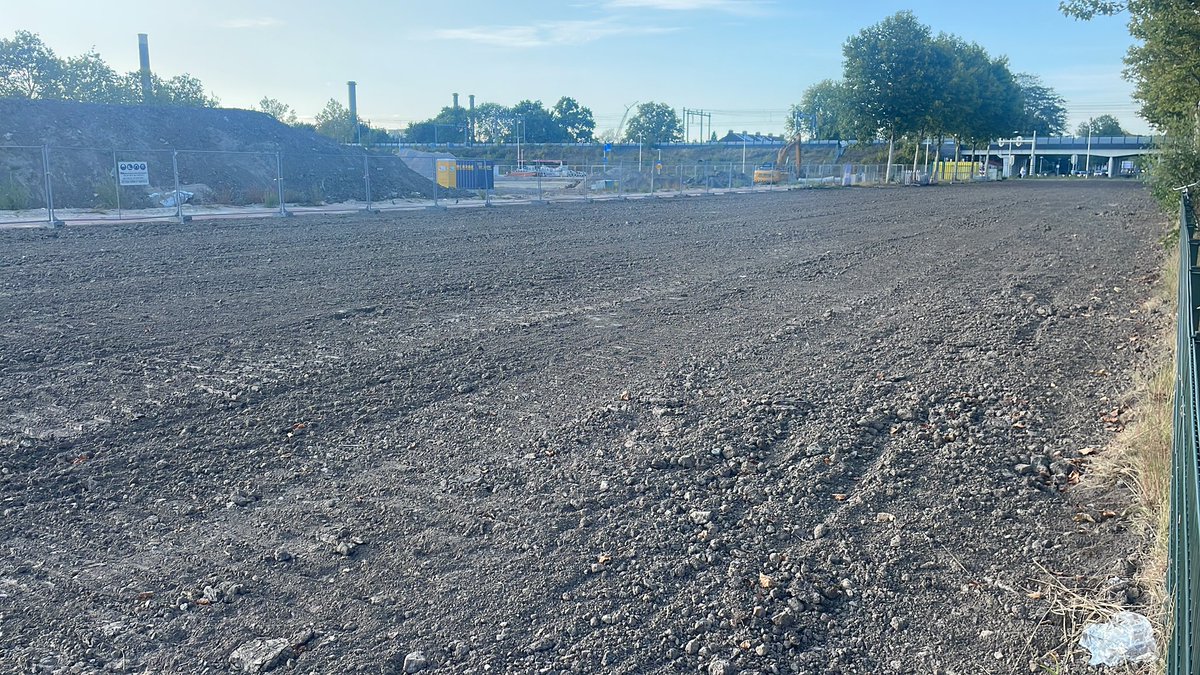 Vrijdag 12 september om 16:00 uur tovert wethouder Maatoug de voormalige Thomas à Kempisweg symbolisch officieel om tot park. Een aanwinst voor de wijk. Wij van <a href="/FrisAlternatief/">Fris Alternatief</a> zijn daar natuurlijk bij! 12/9, 16:00 voor de Majellakerk.