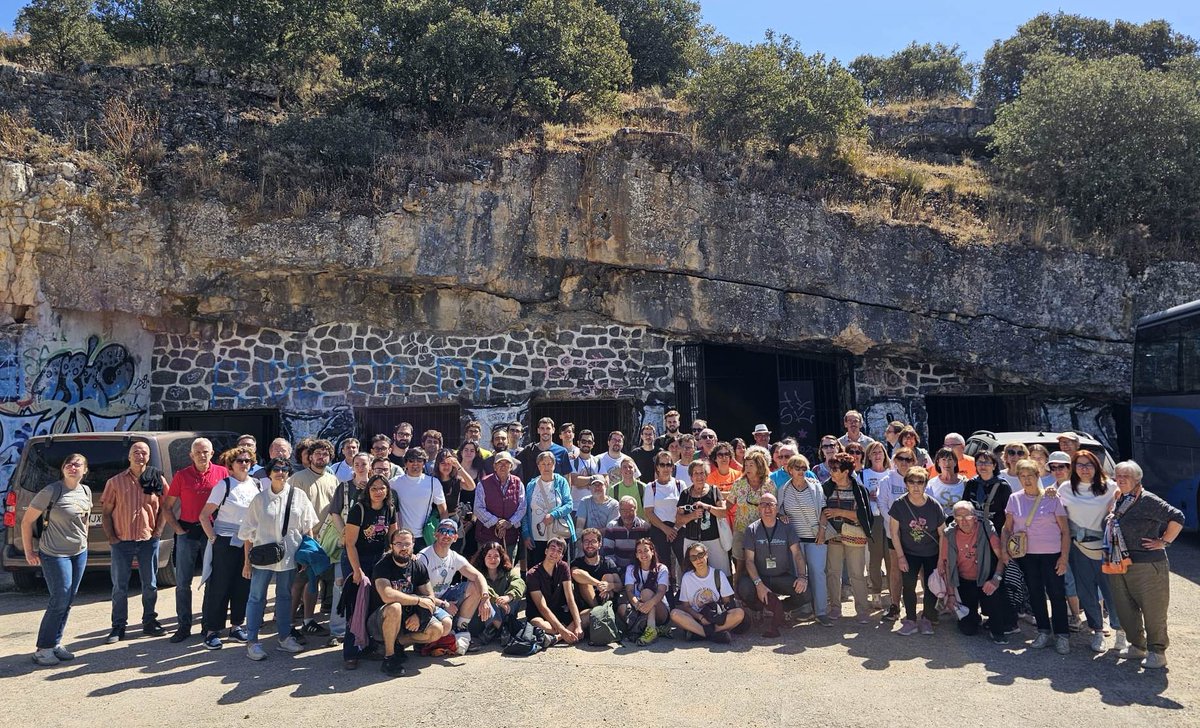 Las X Jornadas de Dinosaurios de Salas de los Infantes logran récord de participación con más de 60 ponencias científicas (<a href="/Canal54TVBurgos/">Canal 54 TV Burgos</a>)
Participación sin precedentes. Único congreso internacional sobre dinosaurios q se celebra periódicamente en España n9.cl/sskc4a