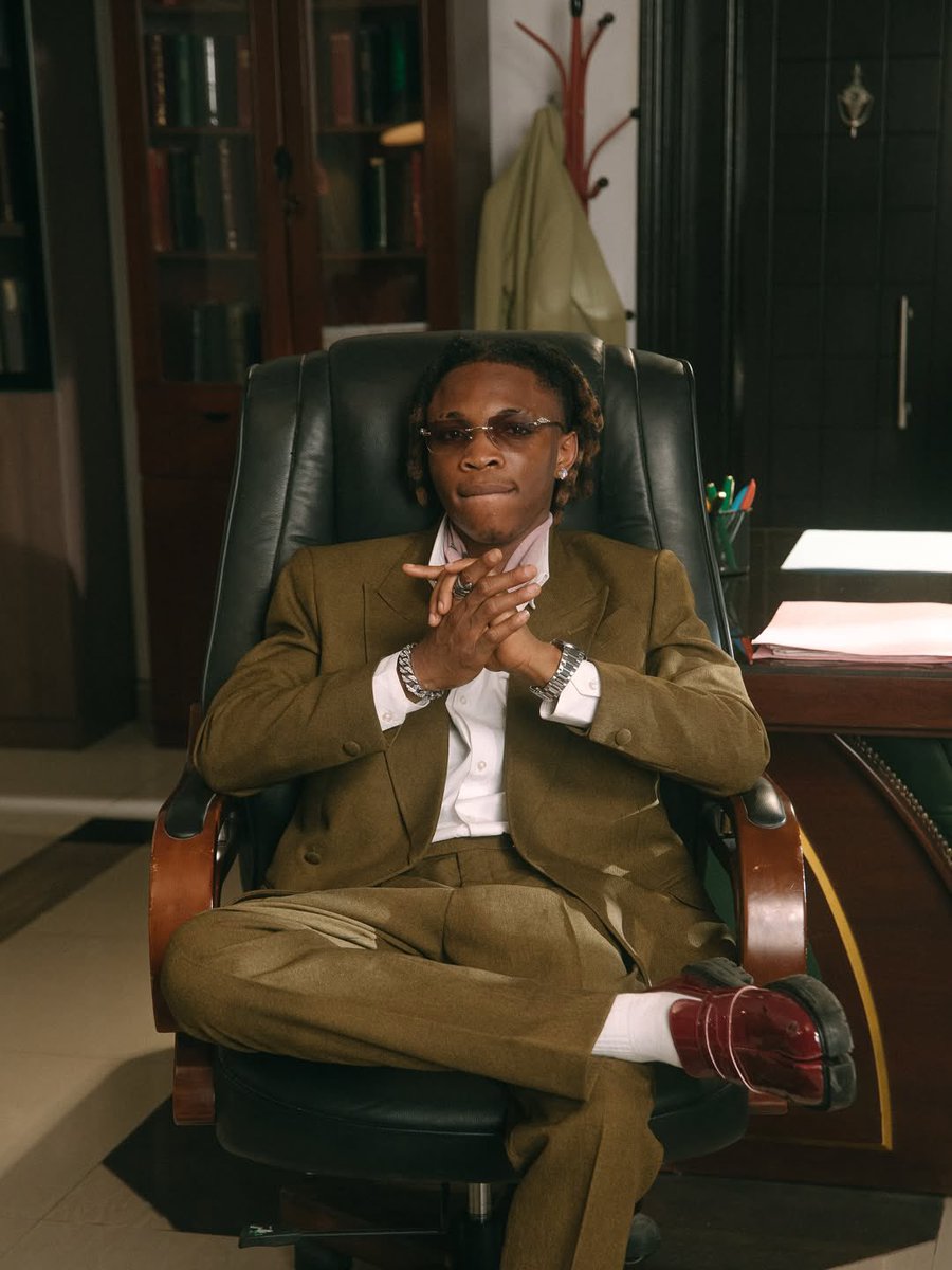 DapperMusicEnt_'s tweet image. Happy birthday Agba Singing @Rybeena_ 🎂❤️