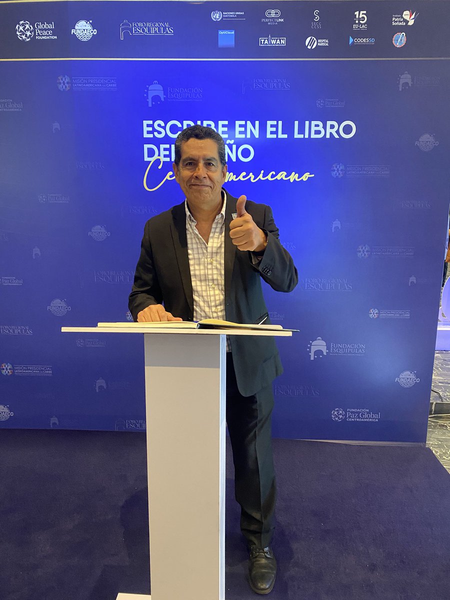 hectorsmorales's tweet photo. 40 años de la democracia y de la Constitución https://t.co/guEaBQUPaG