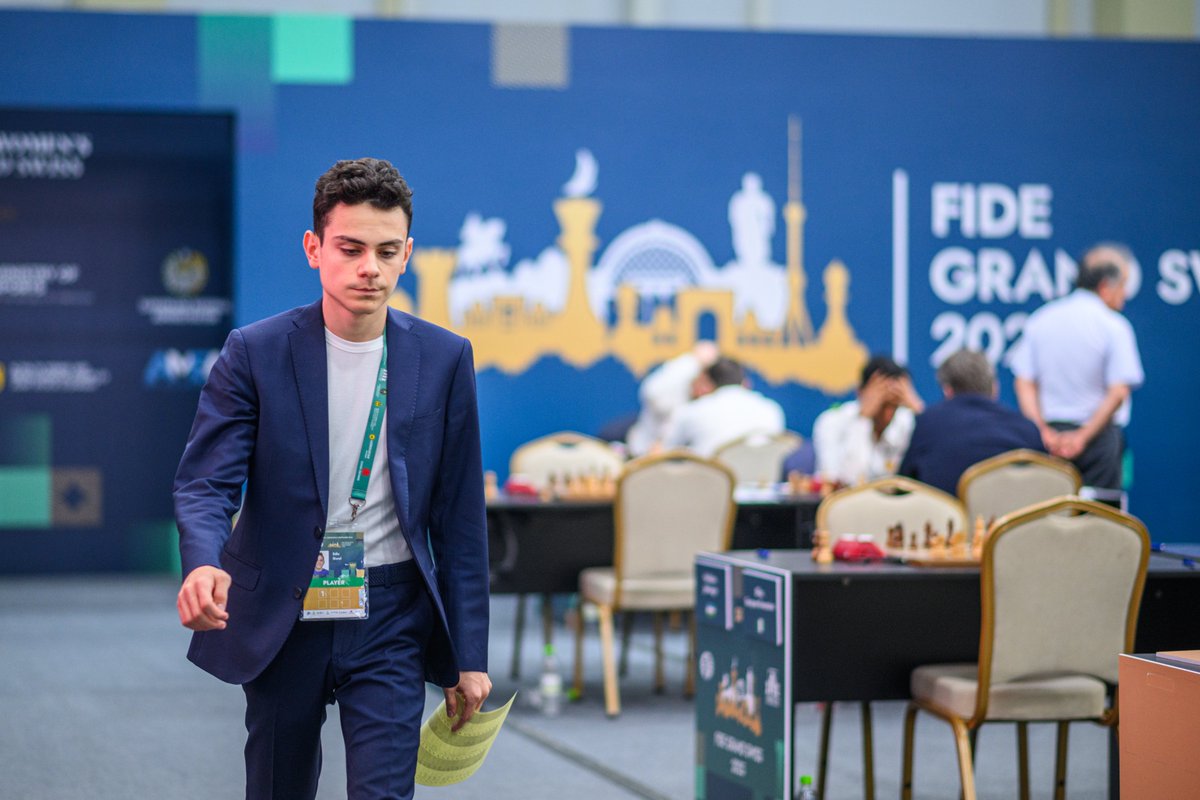 Normchess tweet media