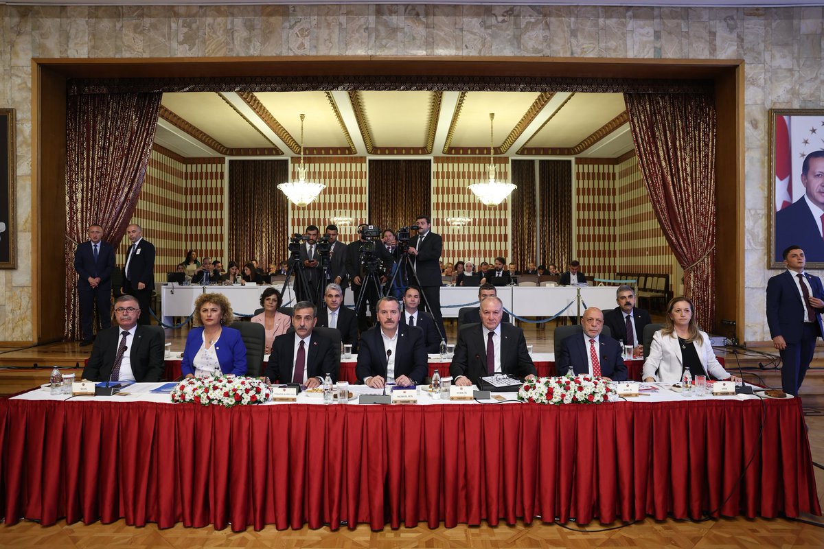 Genel Başkanımız Ali Yalçın, TBMM’de “Milli Dayanışma, Kardeşlik ve Demokrasi Komisyonu”na katıldı.

Genel Başkanımız Ali Yalçın, “Terörsüz Türkiye” hedefi doğrultusunda yürütülen çalışmalara katkı sunmak üzere komisyonda bir konuşma gerçekleştirdi.

Yalçın, terörün sadece