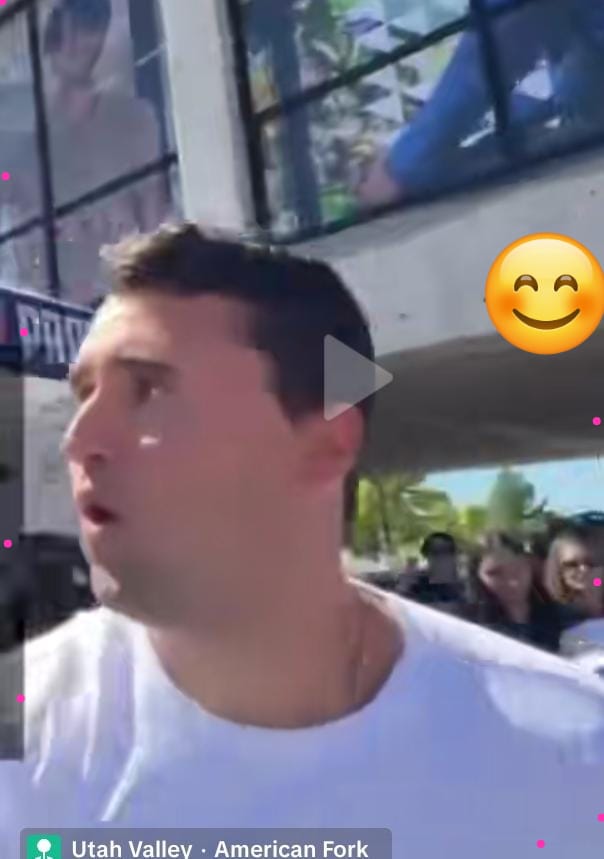oorer007da's tweet photo. charlie kirk got shot with the same guns he was advocating for, claiming all the yearly deaths from gun violence is “worth it” to keep the 2nd amendment, on top of being racist transphobic,islamaphobic For watching what was happening there click on link ￼ https://t.co/Rvc7FBKoZW https://t.co/xxgBEVcW23