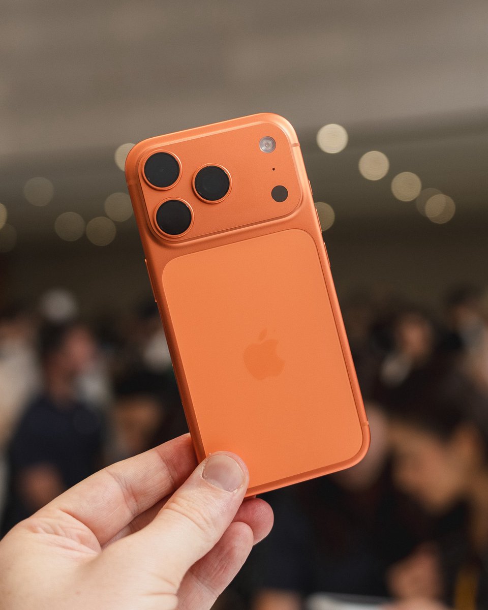 had an unbelievable time at my first iPhone event 🍊 

still can’t believe I got to go 😭