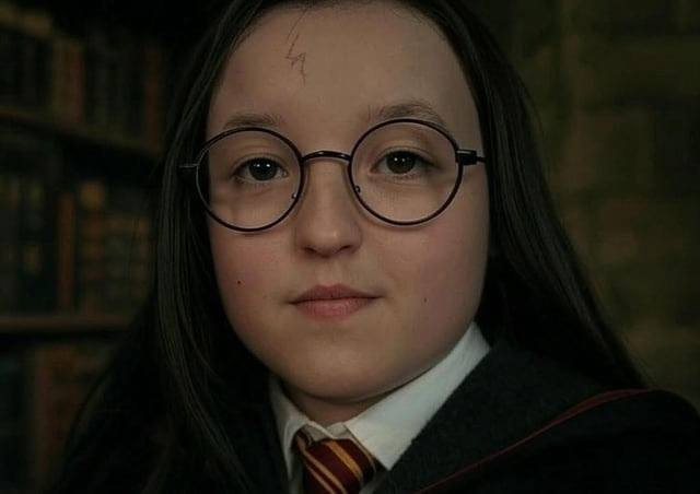 LastEllieCoin's tweet photo. Even Harry Potter knows the most powerful 👀spell.⚡#LastEllieCoin #Cryptomeme #HODL #WizardCoin #ToTheMoon