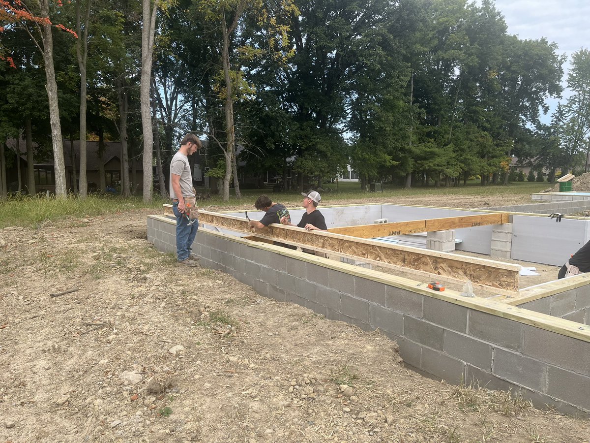 Mike (@m_ke2042) on Twitter photo Students from CC CP RHS FHS join together in Building Trades to build this year’s house in the new section of Meadowbrook Subdivision.
Available for occupancy 6/26
<a href="/CPHSGophers/">CPHSGophers</a>
<a href="/FHSHotDogs/">Frankfort High School</a>
<a href="/ClintonCentral1/">Clinton Central HS</a>
<a href="/RossvilleSchool/">Rossville Schools</a> Students from CC CP RHS FHS join together in Building Trades to build this year’s house in the new section of Meadowbrook Subdivision.
Available for occupancy 6/26
<a href="/CPHSGophers/">CPHSGophers</a>
<a href="/FHSHotDogs/">Frankfort High School</a>
<a href="/ClintonCentral1/">Clinton Central HS</a>
<a href="/RossvilleSchool/">Rossville Schools</a>