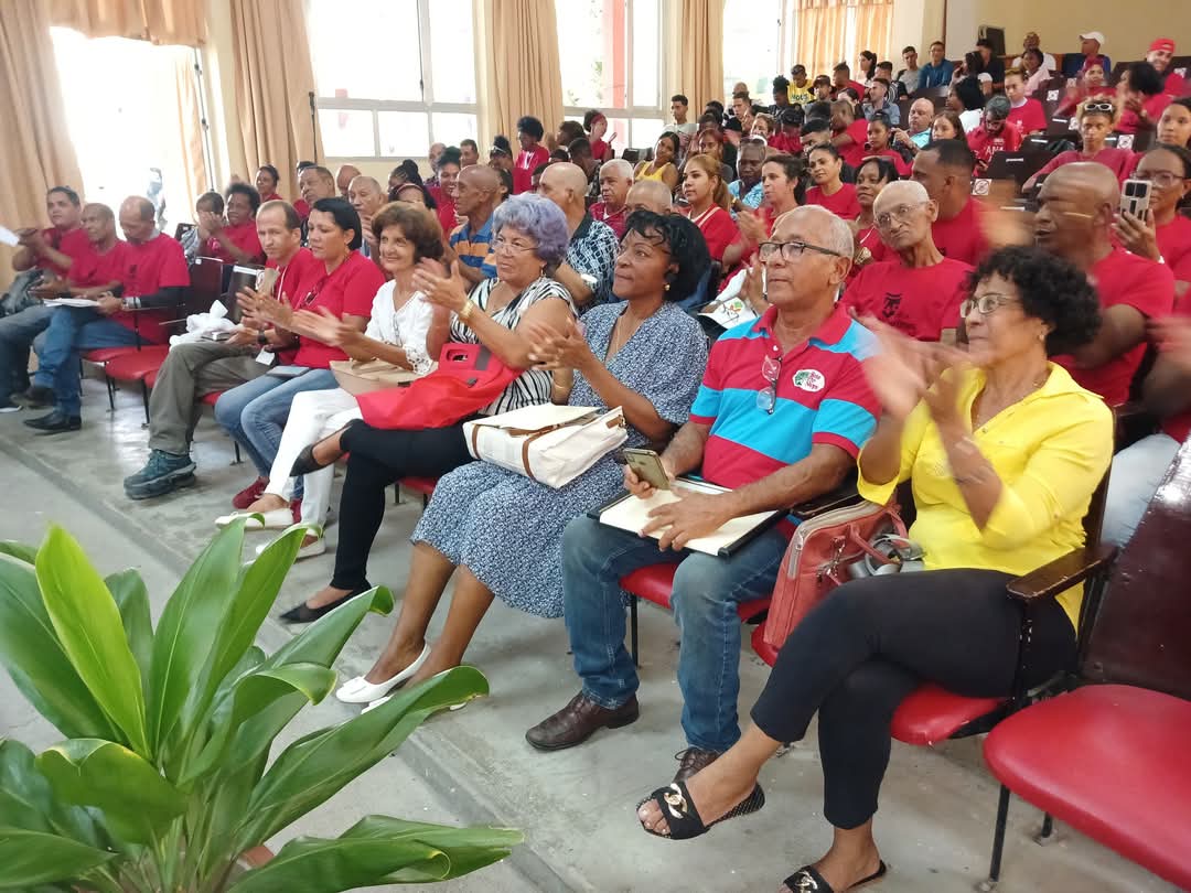 UG_Cuba's tweet photo. 🎓​La Facultad Agroforestal de la @UG_Cuba celebra 36 años de trayectoria y excelencia
El 5 de septiembre de 1989 el anhelo de un Plan Turquino fortalecido desde la ciencia y la innovación, se hizo realidad a partir de la apertura de la Facultad de Montaña,  génesis de la actual. https://t.co/wlLcnTlTLQ