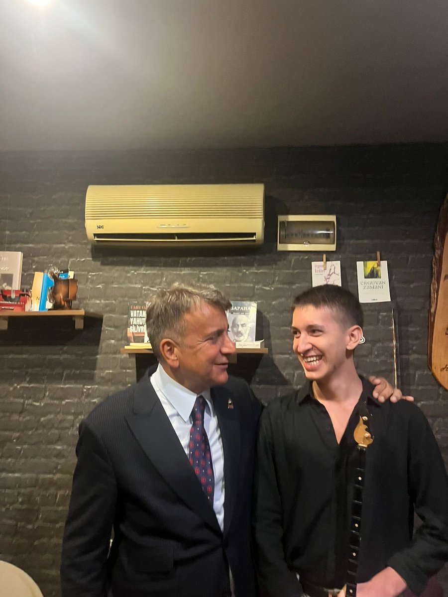 Sayın Parti Sözcümüz Azmi Karamahmutoğlu'nu Kurtuluş Savaşı'nın başladığı şehir Samsun'da ağırlamaktan şeref duyduk. <a href="/AzmiKaramahmut/">Azmi Karamahmutoğlu</a> 🇹🇷🐺