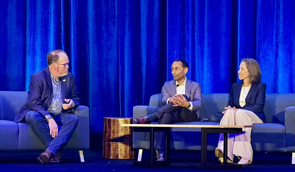 Opening remarks at #AFS2025 from President Dr. Lister, and Program Chairs Dr. Komanduri and Dr. Worrell set the stage for a meeting focused on innovation, multidisciplinary collaboration, and advancing care in foregut disease.

#BetterTogether <a href="/ForegutSociety/">The American Foregut Society</a> <a href="/Scopesdoc/">Sri Komanduri</a>