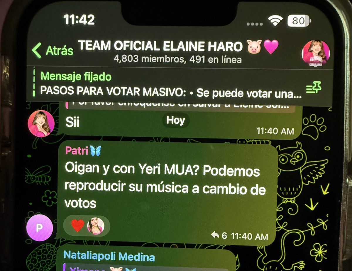 Por esta clase de cosas es que aunque la mamá de Aaron que es una linda persona pida votos tmb x Elaine, ni las mercurials ni team noche le darán a esta niña ni un solo voto. 
Felicidades a su fandom 👏🏽👏🏽👏🏽 #LaCasaDeLosFamososMx
#LaCasaDeLosFamososMéxico 
#aaronmercury