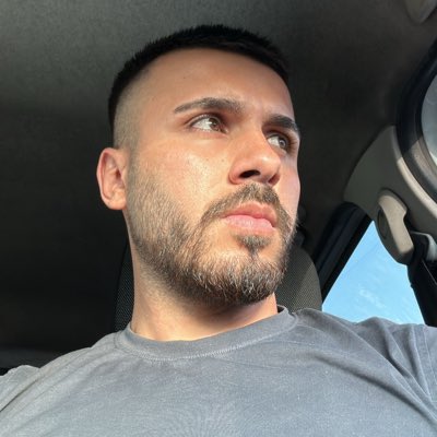 Muhammedklc02's tweet photo. #YeniProfilResmi https://t.co/56dO8dlcf6